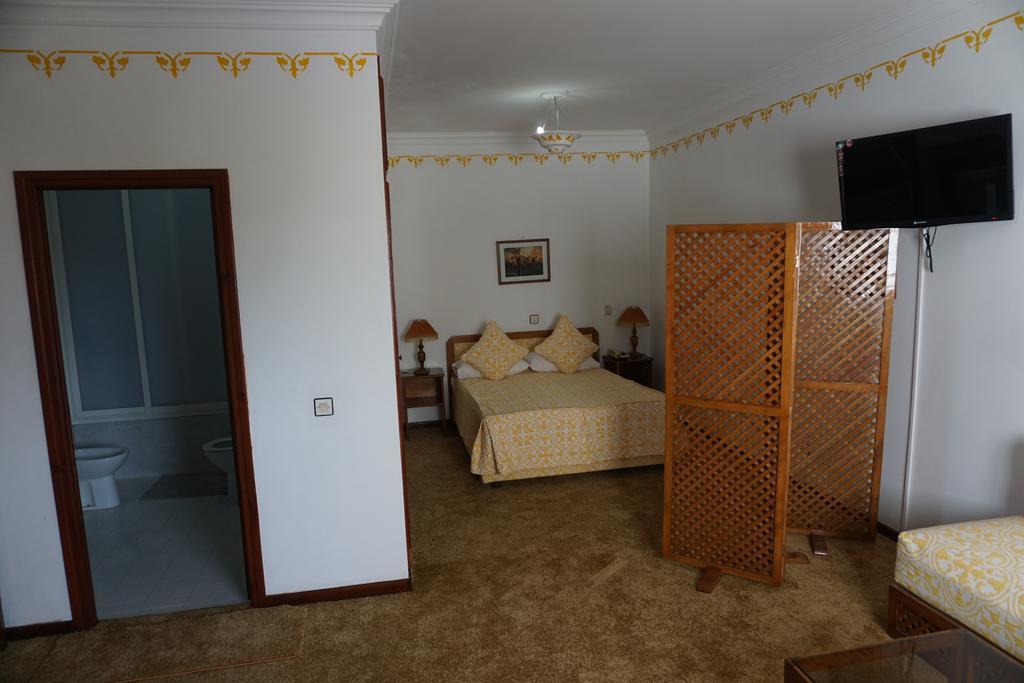 אסילה Hotel Zelis מראה חיצוני תמונה