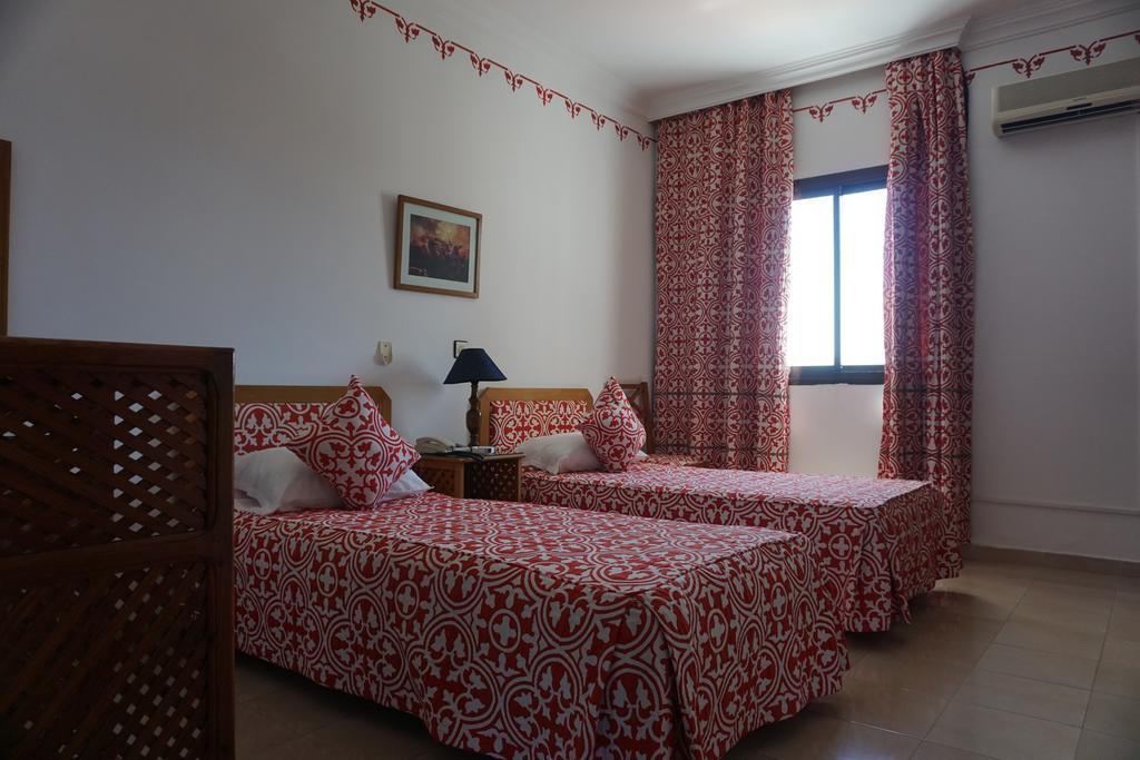 אסילה Hotel Zelis מראה חיצוני תמונה