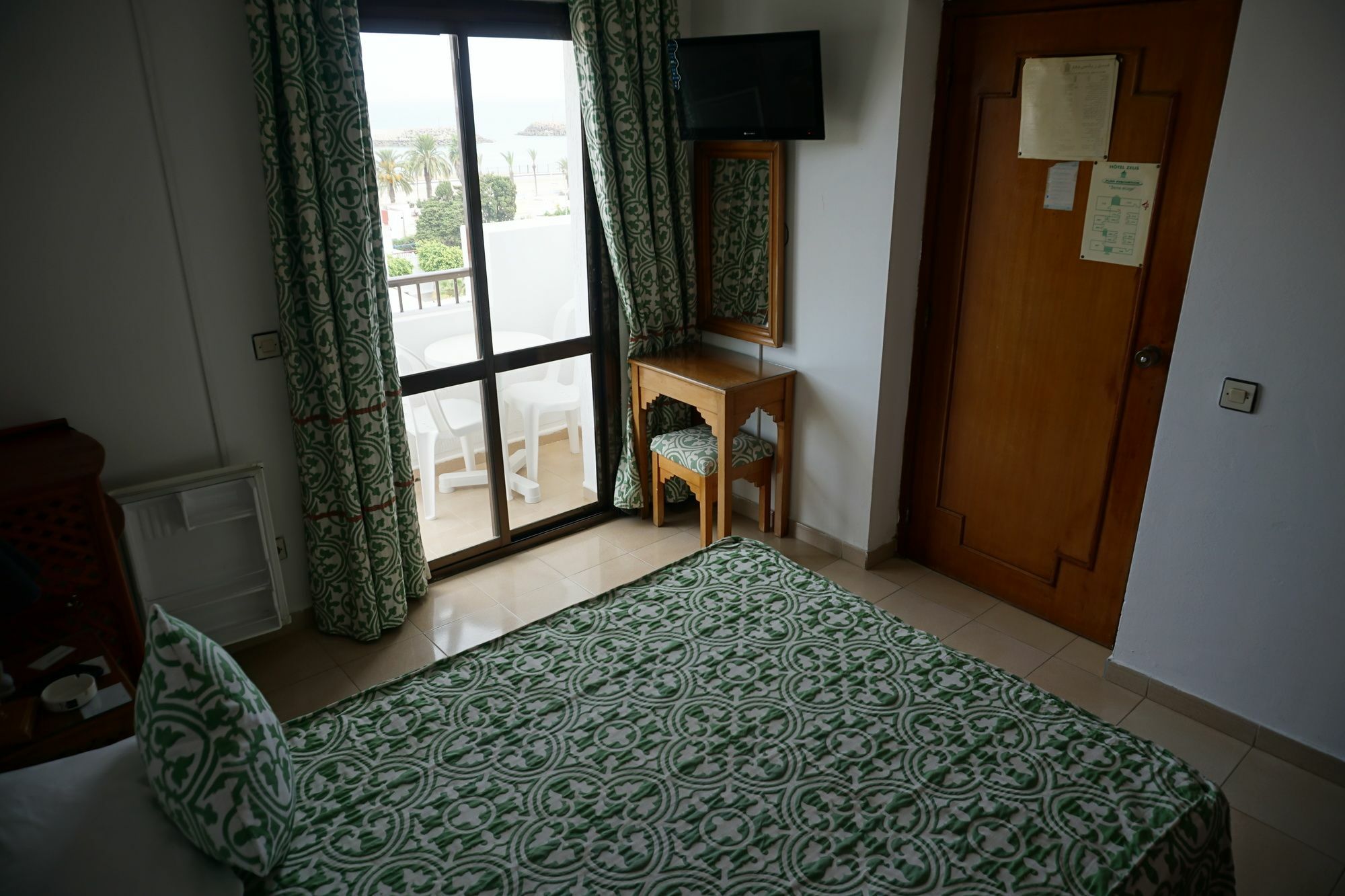 אסילה Hotel Zelis מראה חיצוני תמונה